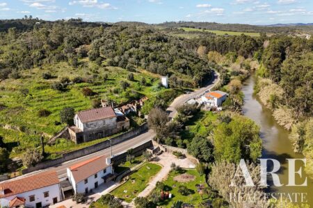 Farmhouse for sale in Castelo de Bode, Tomar