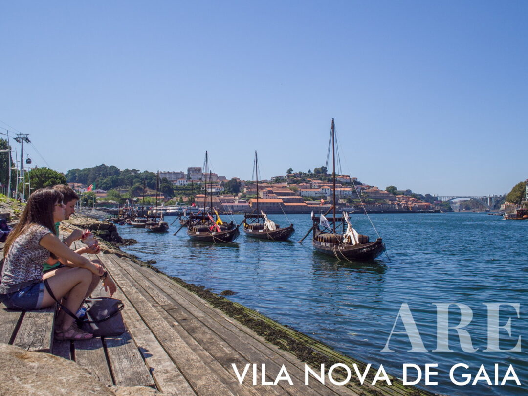 Litoral de Vila Nova de Gaia em frente à zona das Caves do Vinho do Porto
