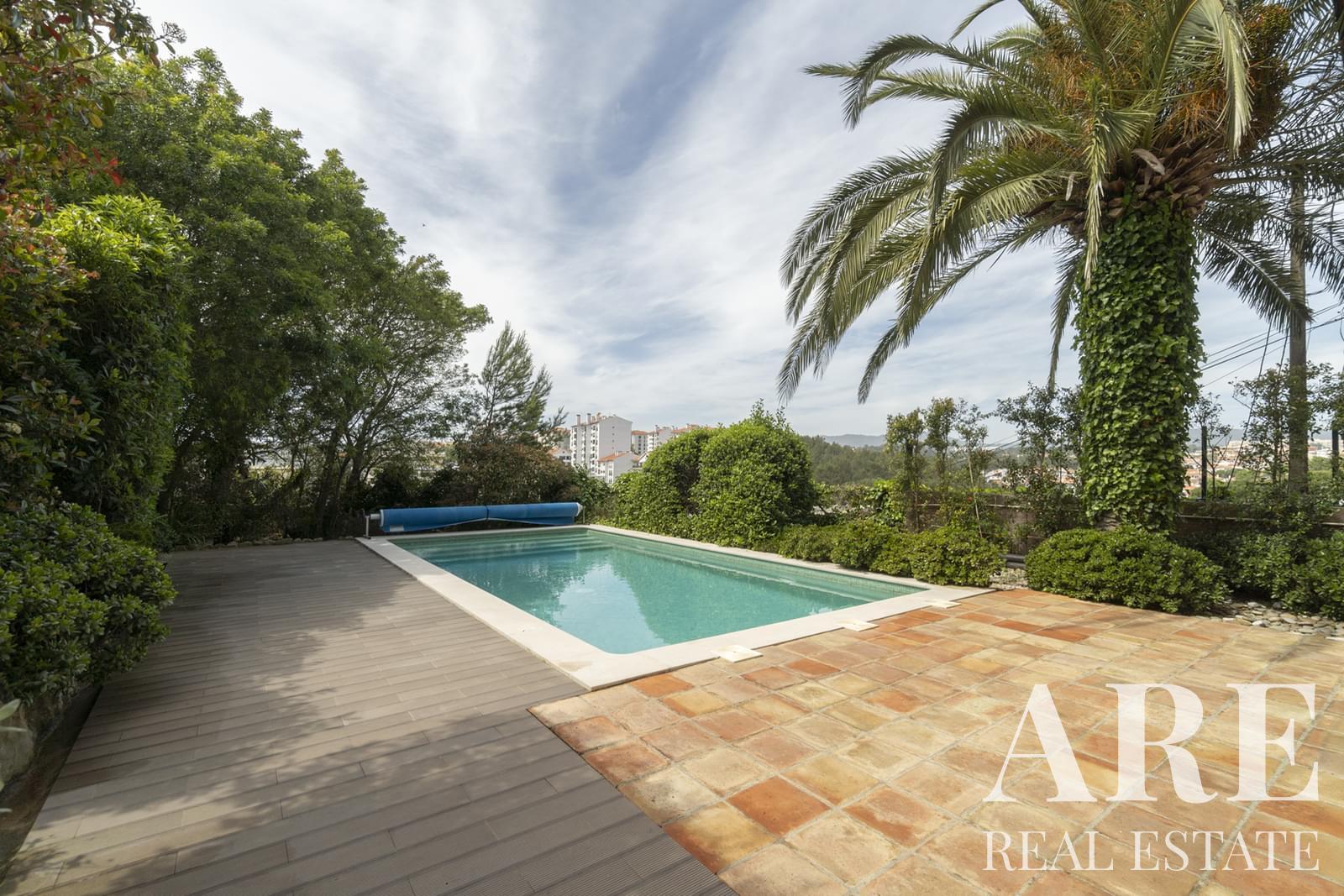 Villa for sale in Amoreira (Estoril), Cascais