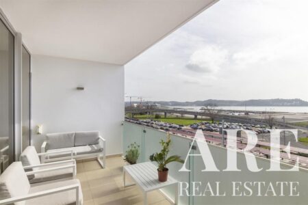 Apartment for sale in Algés, Oeiras